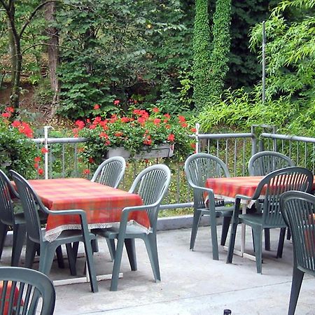 Hotel De L'Ours Vuiteboeuf Dış mekan fotoğraf