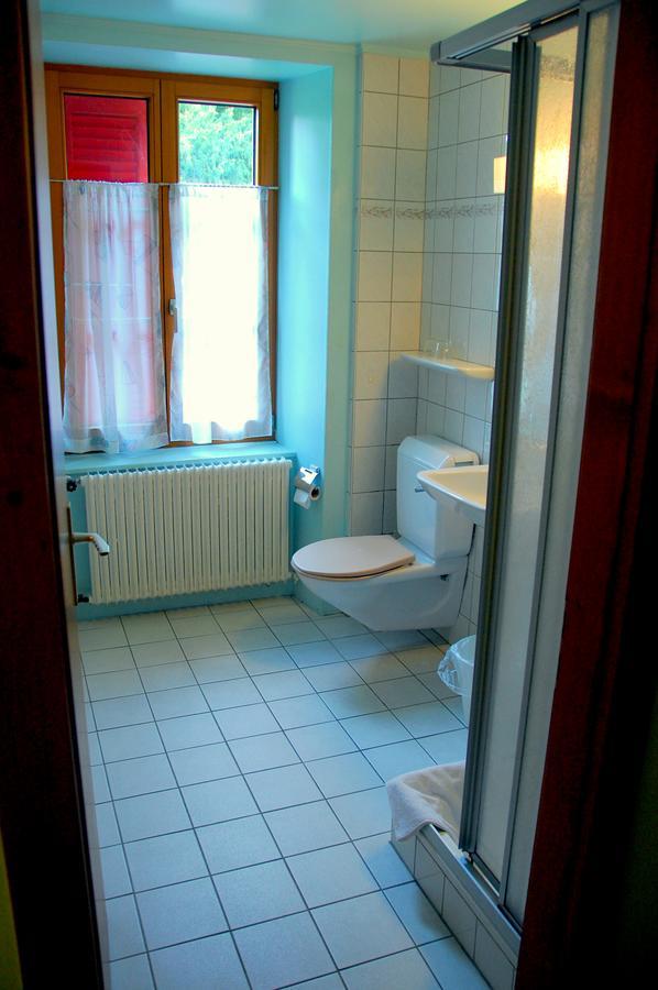 Hotel De L'Ours Vuiteboeuf Dış mekan fotoğraf